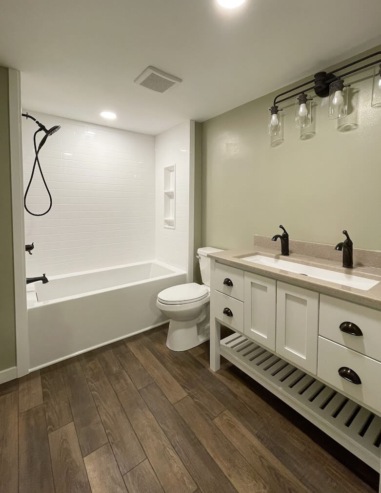 Full bathtub remodel with vanity upgrade by AZ Fast Bath in the East Valley