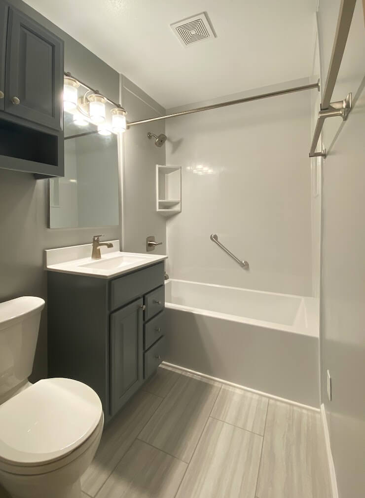 Modern bathtub remodel installed by AZ Fast Bath in the East Valley
